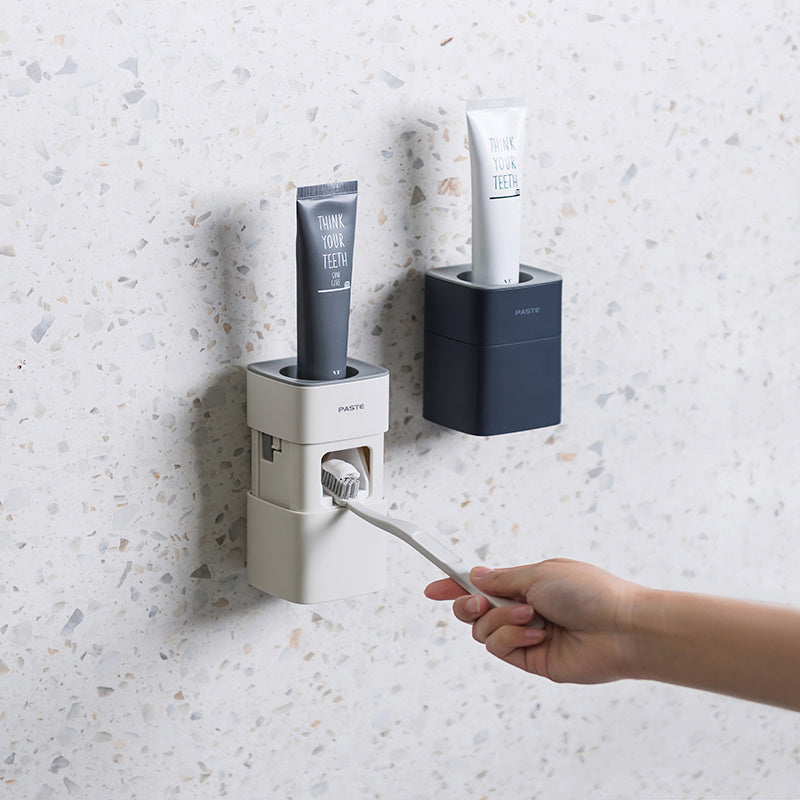 Sable – Automatische Tandpasta Dispenser met Zelfklevende Stoffen en Stofvrije Afdekking