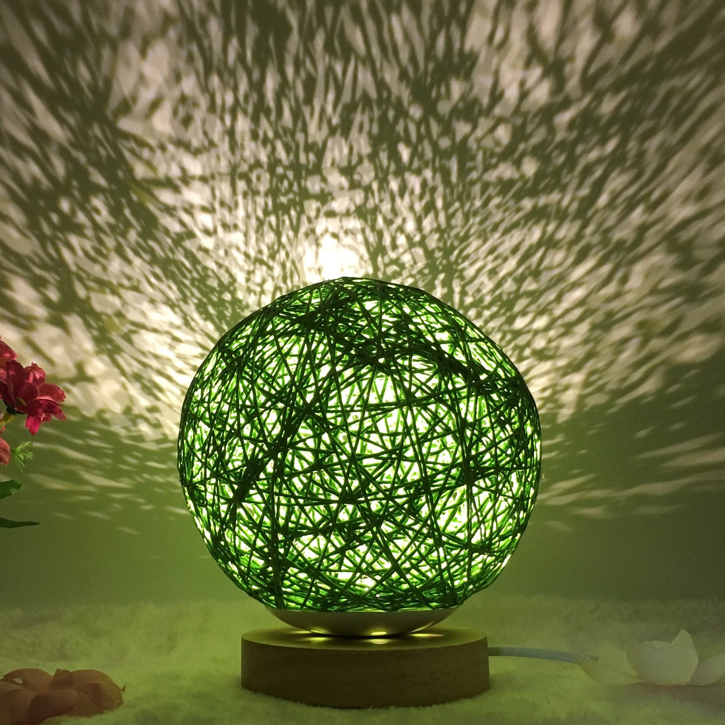 Cassius – Unieke LED Tafel Lamp met Riet Bollen en Afstandsbediening
