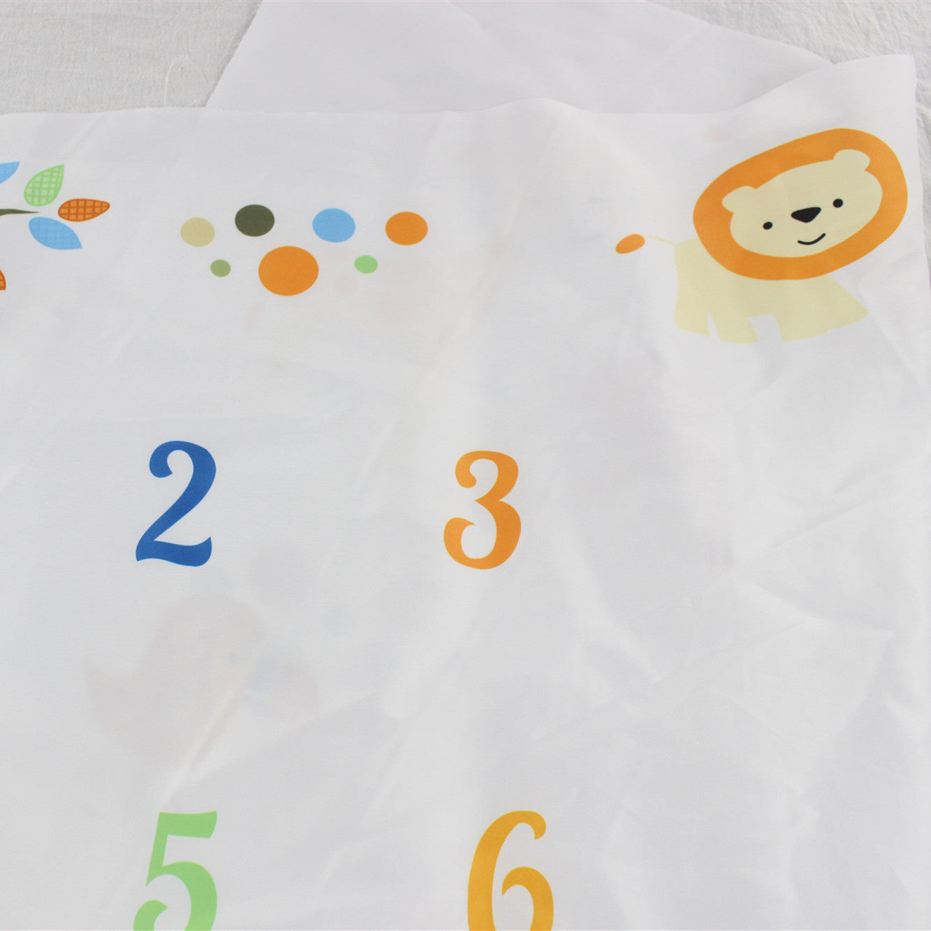 Anneliese – Baby Volle Maan Fotobehang