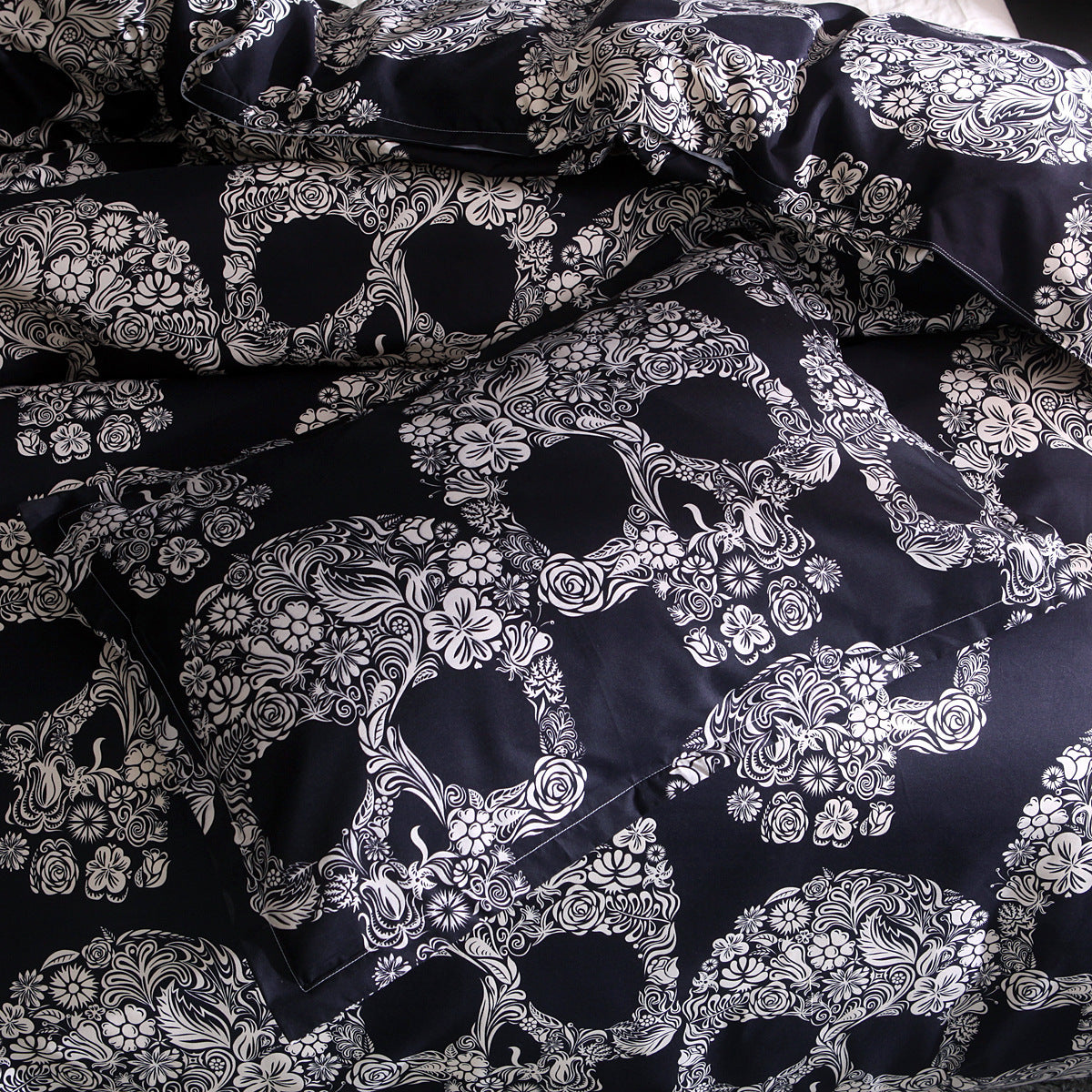 Orion – Luxe Bedtextiel Set met Skulls