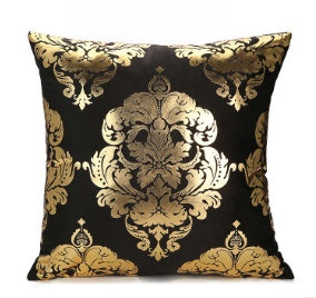 Indigo – Elegante Witte en Gouden Decoratieve Kussenhoezen