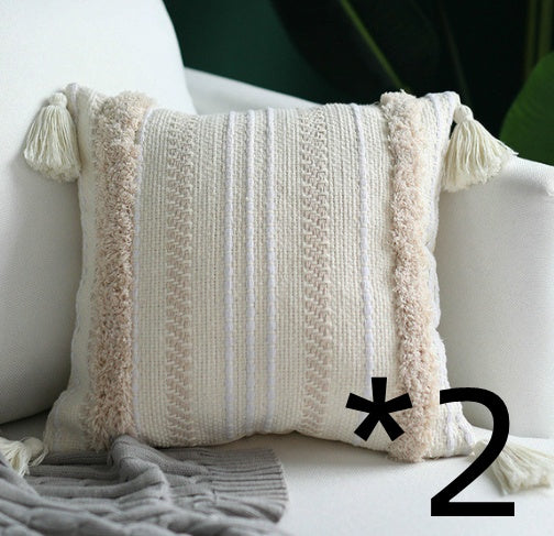 Iris – Geometrisch Zwarte en Witte Tuft Kussensloop 45x45 cm