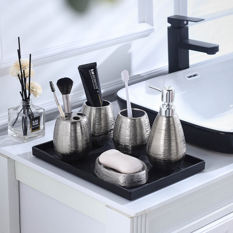 Isolde – Handgefertigde Retro Geborstelde Keramische Vijfdelige Badkamer Toilet Set