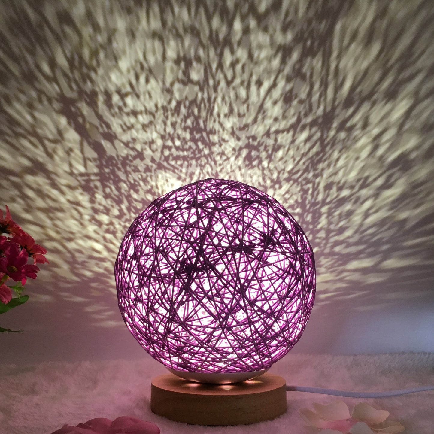 Cassius – Unieke LED Tafel Lamp met Riet Bollen en Afstandsbediening