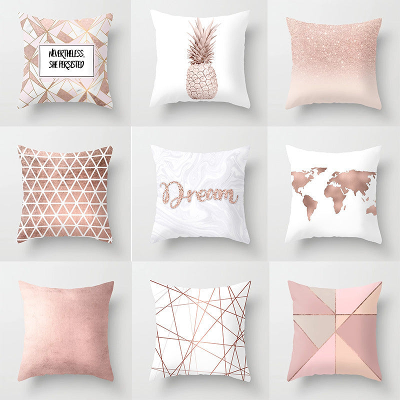 Amara – Luxe Kussenhoes van Perzikvelours