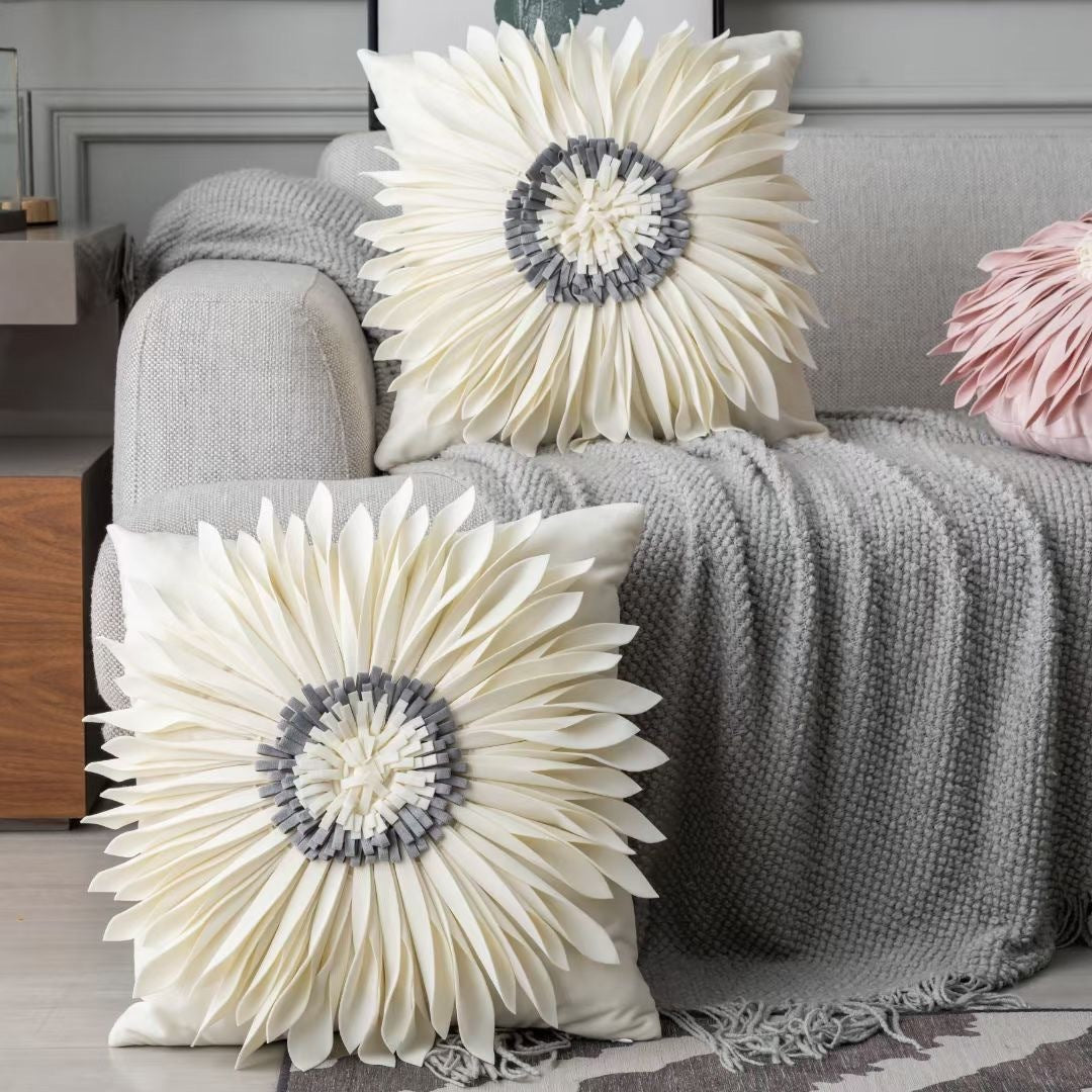 Ambrose – Moderne Stijl Witte Sierkussens met Fluwelen Stiksel en 3D Chrysant Motief