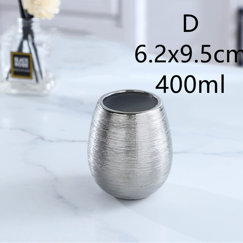 Isolde – Handgefertigde Retro Geborstelde Keramische Vijfdelige Badkamer Toilet Set