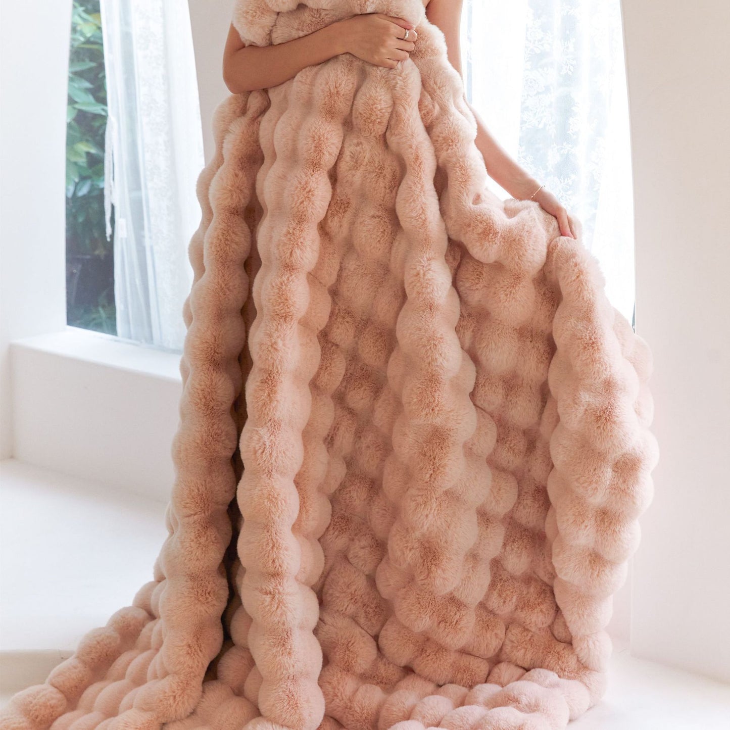 Vivienne – Luxe Sofa Deken van Konijnenhaar