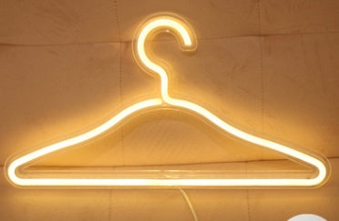 Aurelia – LED Neonlicht met Acryl Achterpaneel voor Kamerversiering
