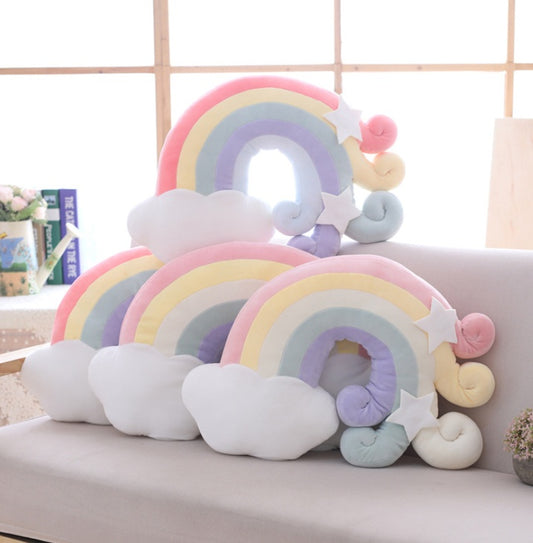 Aurelius – Creatief Hoofdkussen met Sterren en Regenboog