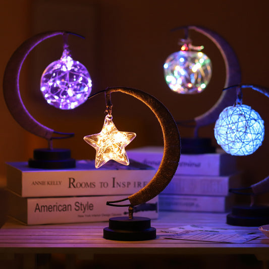 Aurelius – Decoratieve LED Maansculptuur van Koperdraad