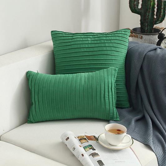 Evadne – Verticaal Kussenhoes van Suède in Nordic Stijl