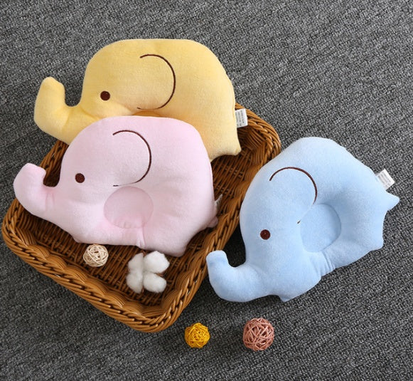 Aurelia – Schattig Baby Olifantenkussen van Fluweel