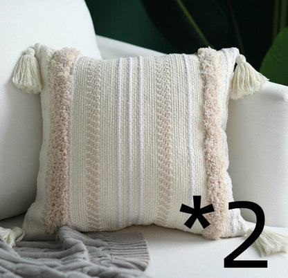 Iris – Geometrisch Zwarte en Witte Tuft Kussensloop 45x45 cm