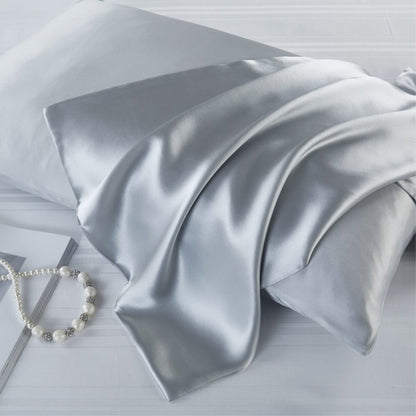 Seraphina – Kussenhoes van IJszijde 48x74cm