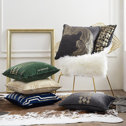 Genevieve – Velvet Kussenhoes met Gouden Accenten