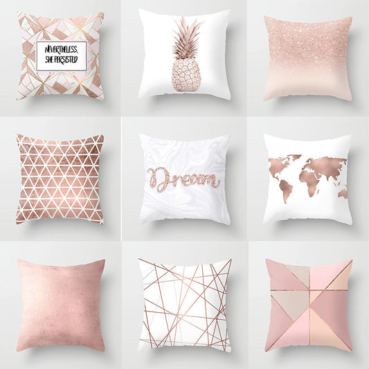 Amara – Luxe Kussenhoes van Perzikvelours
