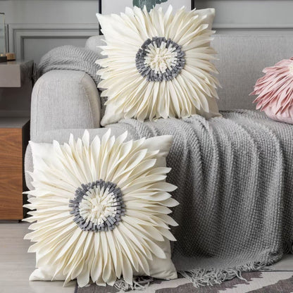 Ambrose – Moderne Stijl Witte Sierkussens met Fluwelen Stiksel en 3D Chrysant Motief