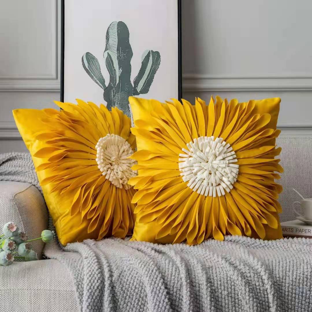 Ambrose – Moderne Stijl Witte Sierkussens met Fluwelen Stiksel en 3D Chrysant Motief