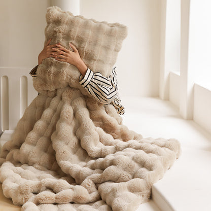 Vivienne – Luxe Sofa Deken van Konijnenhaar